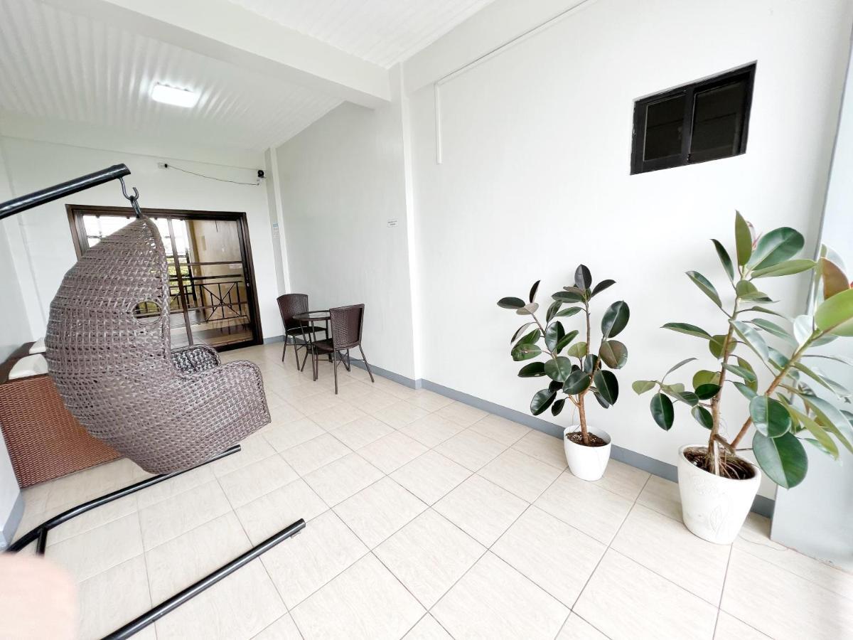 Verra Inn Tagaytay City Exterior foto