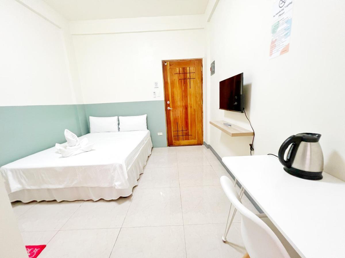Verra Inn Tagaytay City Exterior foto