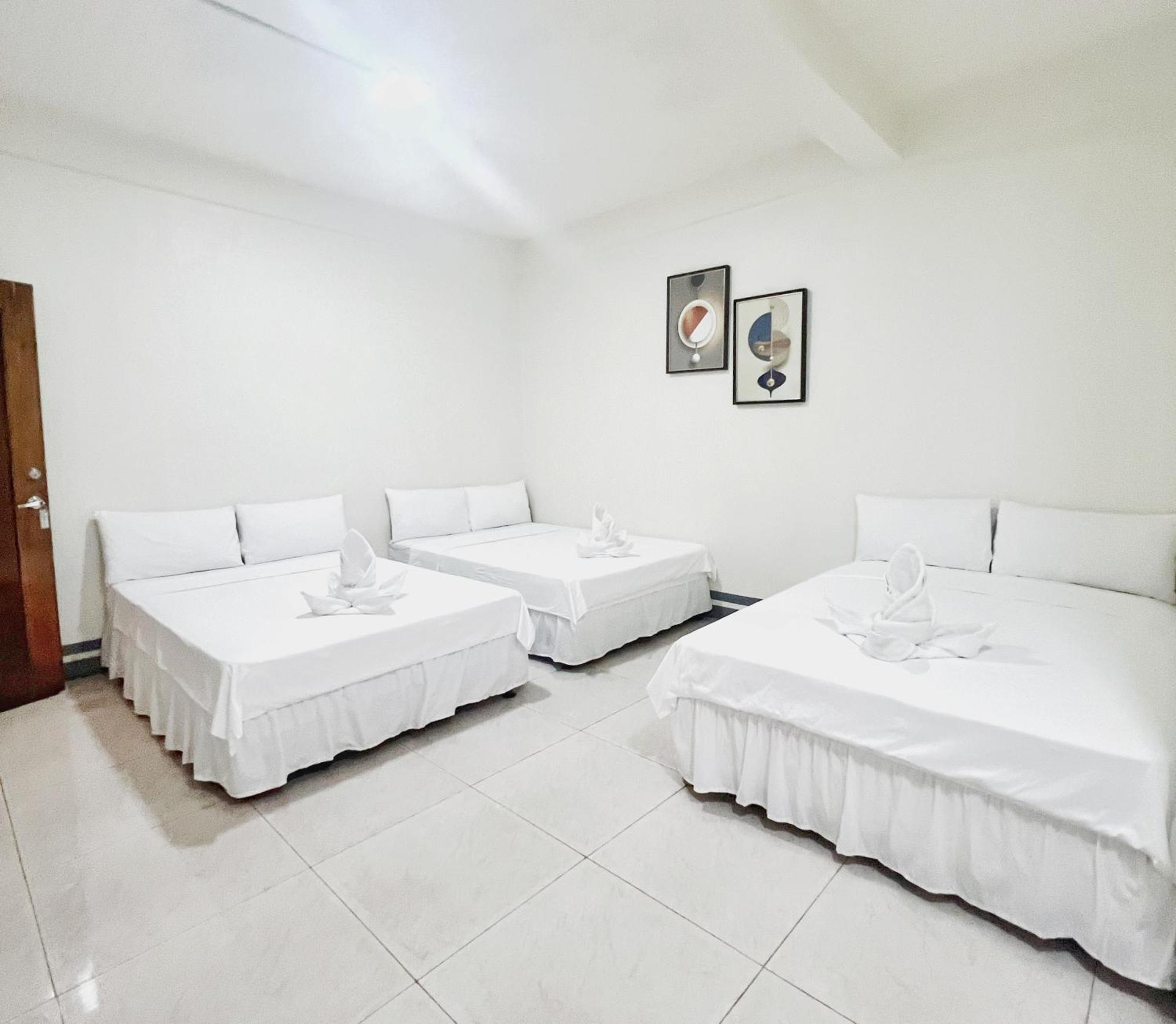Verra Inn Tagaytay City Exterior foto